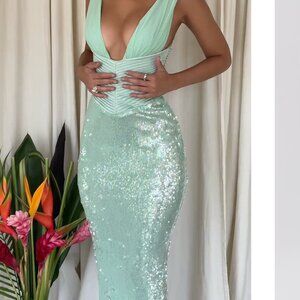THALA SEAFOAM SEQUIN CORSET MIDI DRESS. Brand New w/tags. Size Small